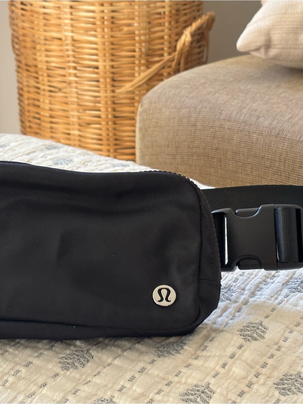 lululemon athletica belt bag